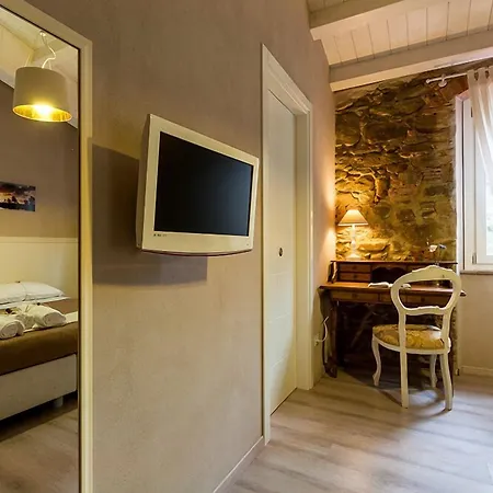 Botrona B&B-3